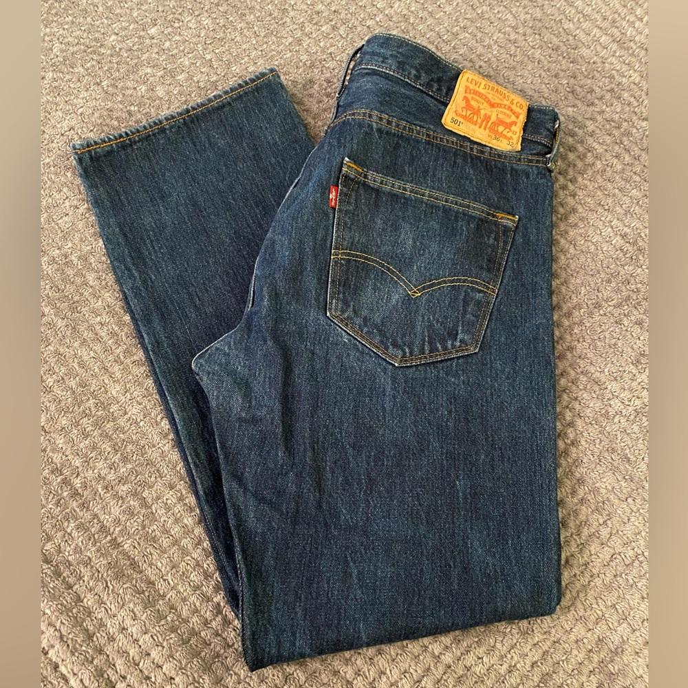 Levi’s 501 button fly men 36x32
